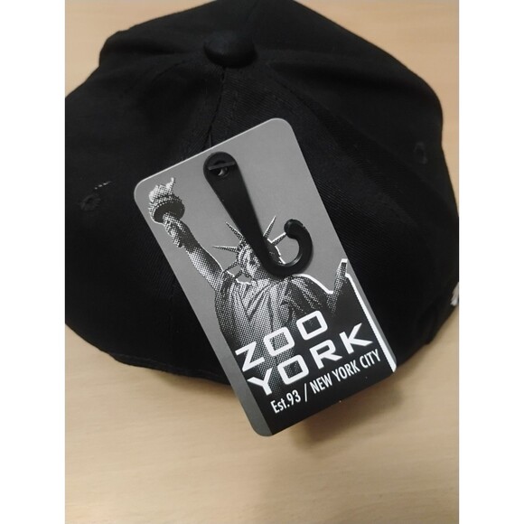 Zoo York Black Graffiti Print Snapback Hat – NYC Est. 1993 – Streetwear Cap NWT - Picture 3 of 4